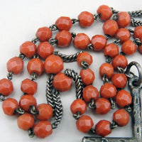 Ancien gros Chapelet en perles de corail facettées et argent massif poids 36 G