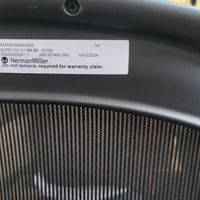 Chaise Herman Miller Aeron remasterisée taille B en graphite