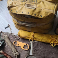 RADIO DE SURVIE GIBSON GIRL USAAF  US – WW2 – DATÉE 1943 – COMPLÈTE