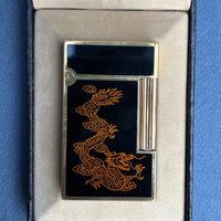 Briquet st dupont laque de chine à décor de dragon, plaqué or