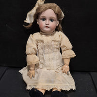 Magnifique petite poupée allemande ancienne biscuit superbe état 174 germany