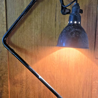 LAMPE GRAS / Belle lampe ancienne d'atelier en tôle signé GRAS /Tout d'origine