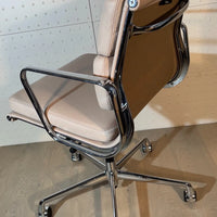 Vitra Alu Chair EA 217 Softpad chaise de bureau avec accoudoirs, Charles et Ray Eames