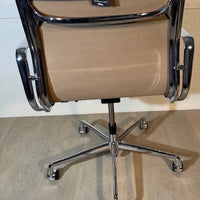 Vitra Alu Chair EA 217 Softpad chaise de bureau avec accoudoirs, Charles et Ray Eames