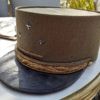 Très  beau et très rare Kepi de campagne d'un général de division (avec barre dorée de commandement supérieur)