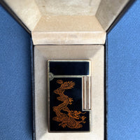 Briquet st dupont laque de chine à décor de dragon, plaqué or