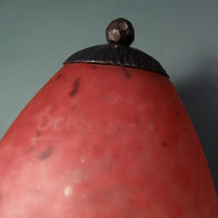 Lampe en fer forgé tulipe pâte de verre. Signé Schneider