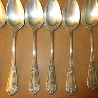 30 couverts argent massif minerve ; finements ouvragés monogrammés