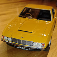 rare Aston Martin DBS de 1971