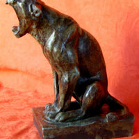 Georges Lucien GUYOT (1885-1972)  lionne assise  école de POMPON