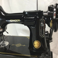 Machine à coudre poids plume vintage singer 221