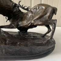 Sculpture en bronze combat de cerfs